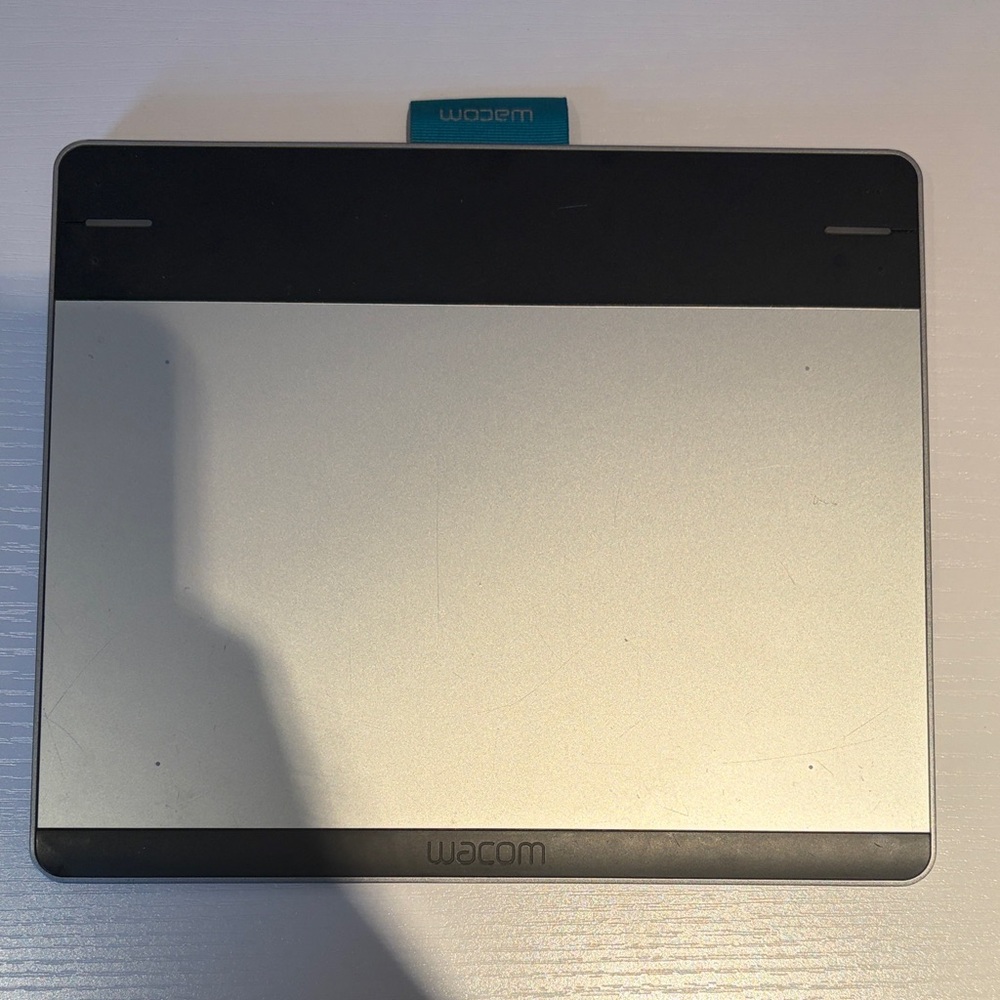 Wacom Intuos CTH-480 pen tablet (Pen not included)